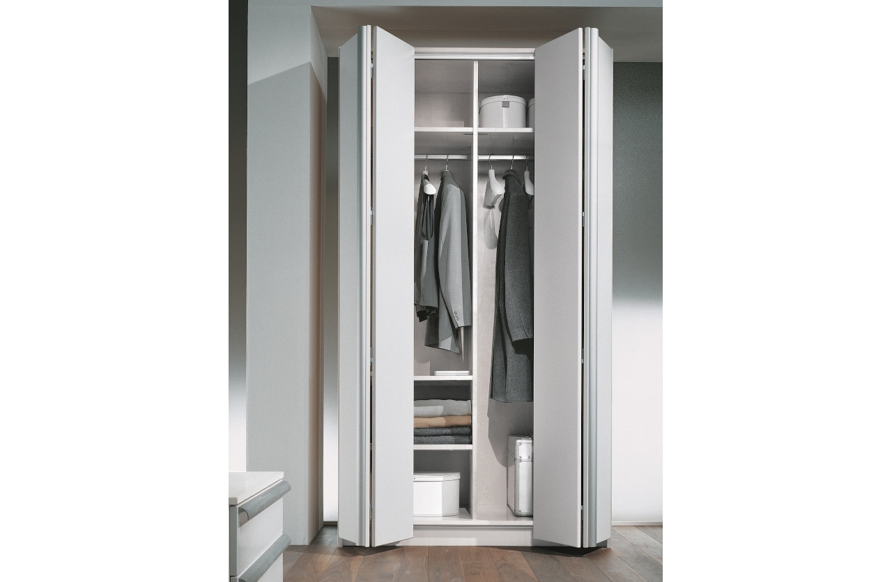 Folding Door System