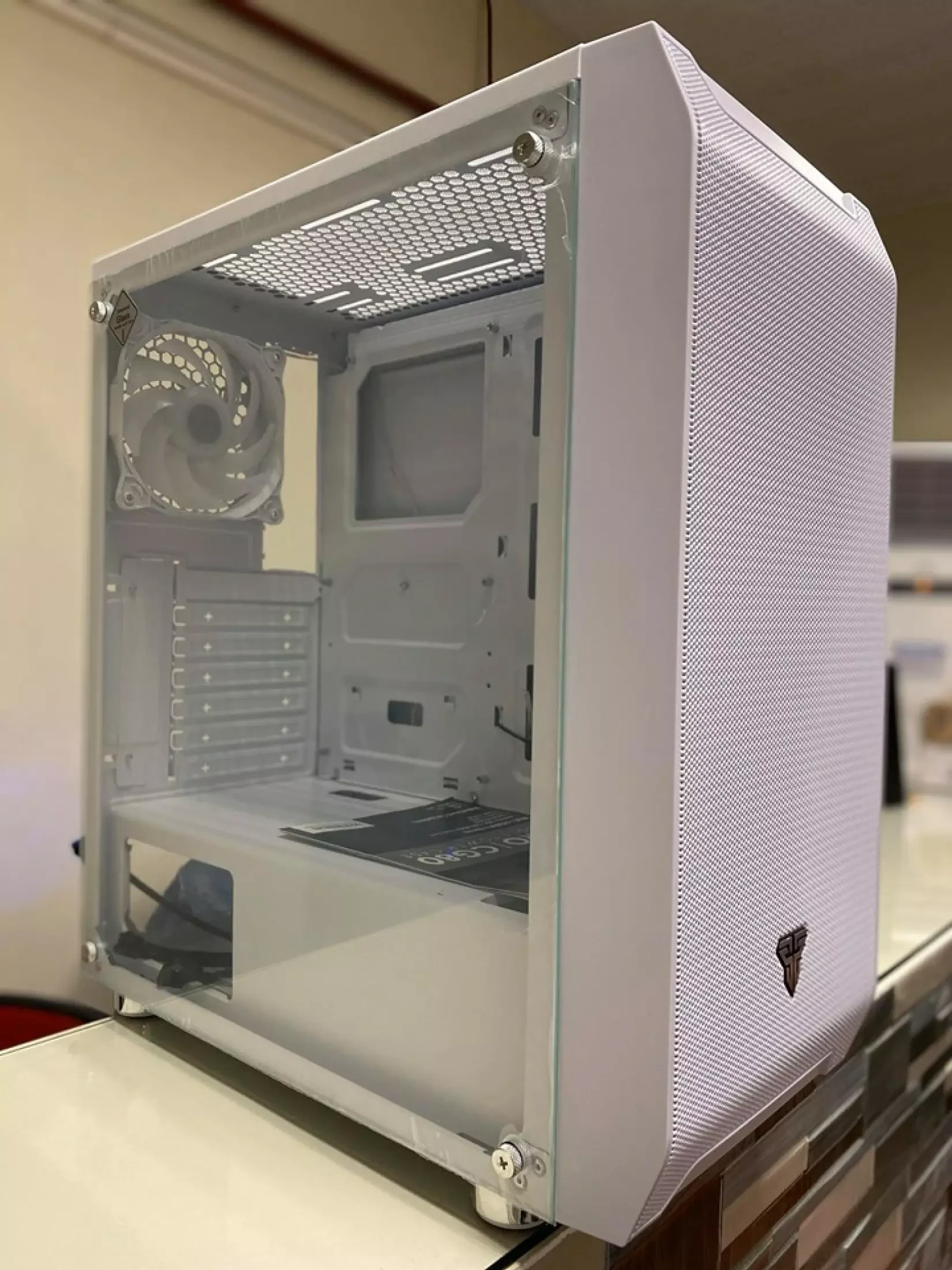 Fantech Aero Middle Tower CPU Casing Large Size White Edition CG-80